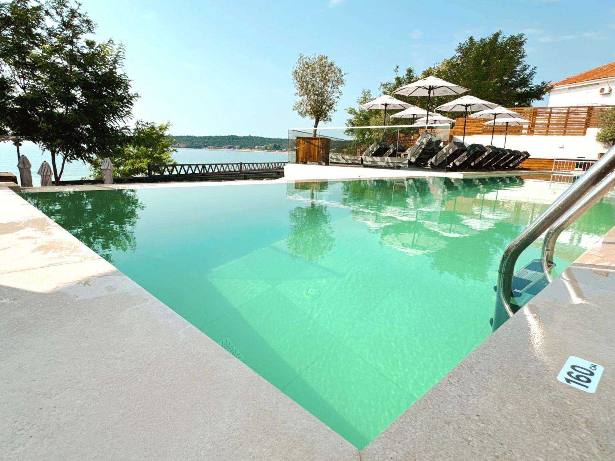 Olive Villas Beach Hotel Sozopol Exterior photo